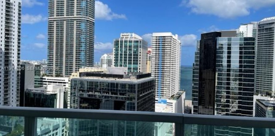 Condominio en Miami, Florida, 2 dormitorios  № 2035985