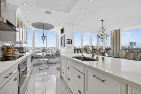 Condo in Aventura, Florida, 3 bedrooms  № 1995693 - photo 11