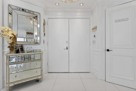 Condo in Aventura, Florida, 3 bedrooms  № 1995693 - photo 4