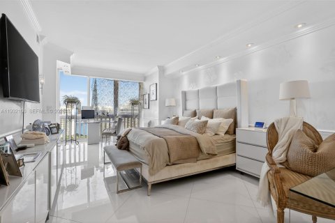 Condo in Aventura, Florida, 3 bedrooms  № 1995693 - photo 22