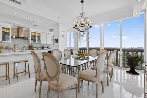 Condo in Aventura, Florida, 3 bedrooms  № 1995693 - photo 19