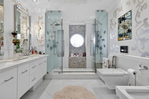 Condo in Aventura, Florida, 3 bedrooms  № 1995693 - photo 29