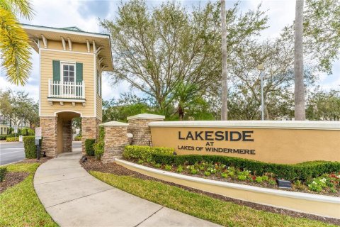 Townhouse in Windermere, Florida 3 bedrooms, 126.63 sq.m. № 1675517 - photo 12