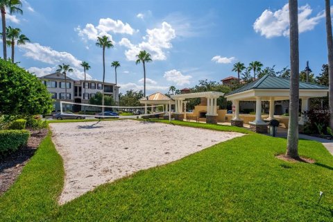 Townhouse in Windermere, Florida 3 bedrooms, 126.63 sq.m. № 1675517 - photo 20