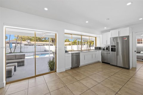 Villa ou maison à vendre à Hollywood, Floride: 4 chambres, 178.28 m2 № 2087858 - photo 8