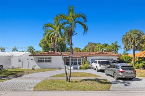 Villa ou maison à Hollywood, Floride 4 chambres, 178.28 m2 № 2087858