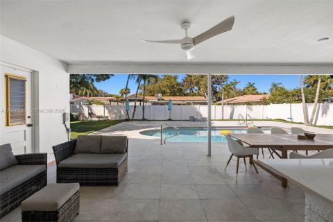 Villa ou maison à vendre à Hollywood, Floride: 4 chambres, 178.28 m2 № 2087858 - photo 11