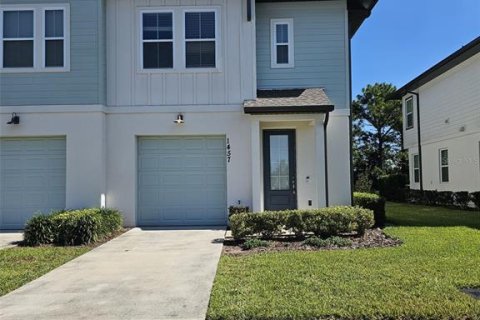 Townhouse in Davenport, Florida 3 bedrooms, 150.87 sq.m. № 2205516