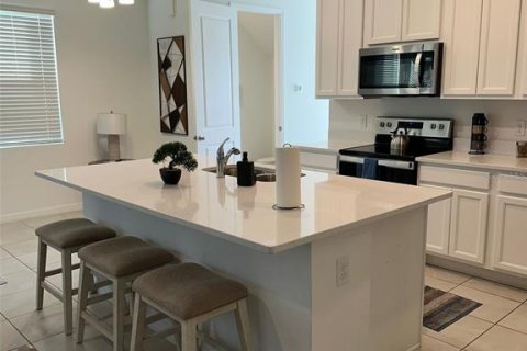 Townhouse in Davenport, Florida 3 bedrooms, 150.87 sq.m. № 2205516 - photo 7