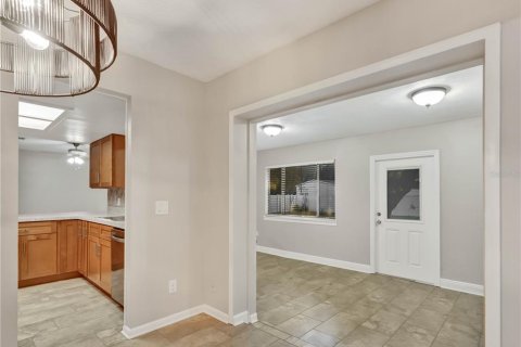 Villa ou maison à louer à Orlando, Floride: 3 chambres, 152.73 m2 № 2418937 - photo 7