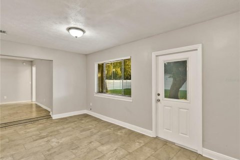Villa ou maison à louer à Orlando, Floride: 3 chambres, 152.73 m2 № 2418937 - photo 12
