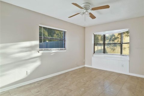 Villa ou maison à louer à Orlando, Floride: 3 chambres, 152.73 m2 № 2418937 - photo 23