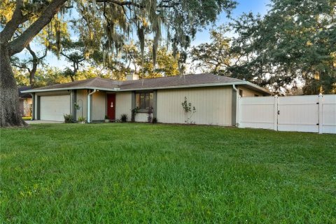Villa ou maison à louer à Orlando, Floride: 3 chambres, 152.73 m2 № 2418937 - photo 3