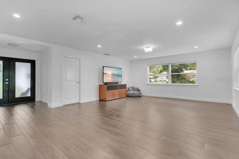 Casa en venta en Winter Garden, Florida, 3 dormitorios, 159.98 m2 № 1914926 - foto 4