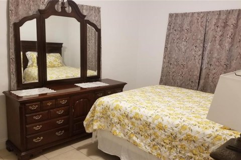 Casa en alquiler en Orlando, Florida, 1 dormitorio, 89.65 m2 № 1908935 - foto 5