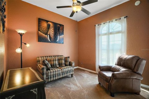 House in Summerfield, Florida 3 bedrooms, 131.64 sq.m. № 1618610 - photo 11