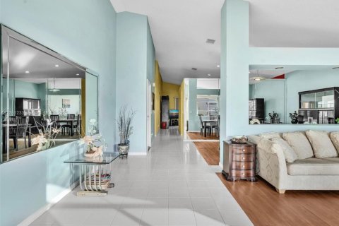 House in Pembroke Pines, Florida 3 bedrooms, 182.18 sq.m. № 1507026 - photo 2