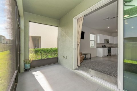 Townhouse in Land O' Lakes, Florida 3 bedrooms, 163.32 sq.m. № 2197083 - photo 28