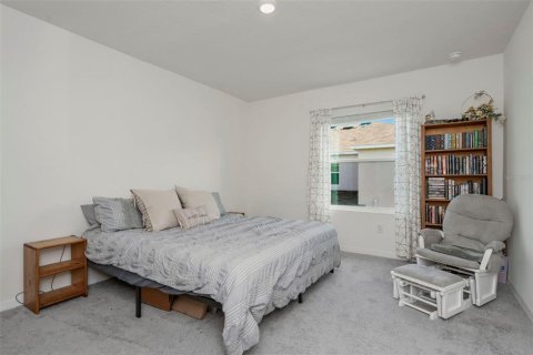 Townhouse in Land O' Lakes, Florida 3 bedrooms, 163.32 sq.m. № 2197083 - photo 21