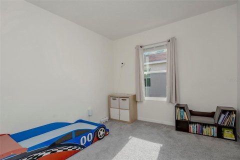 Townhouse in Land O' Lakes, Florida 3 bedrooms, 163.32 sq.m. № 2197083 - photo 16