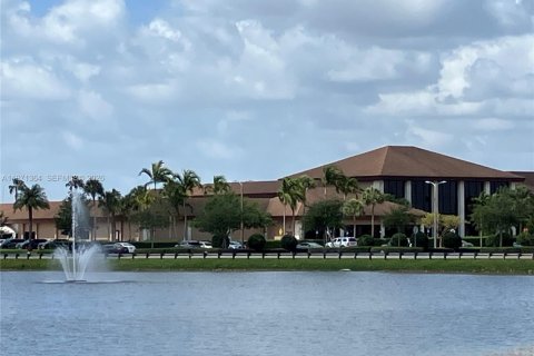 Купить кондоминиум в Пемброк-Пайнс, Флорида 2 спальни, 88.54м2, № 2032147 - фото 19