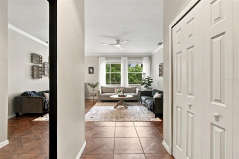 Copropriété à vendre à Tampa, Floride: 2 chambres, 131.09 m2 № 2406404 - photo 9