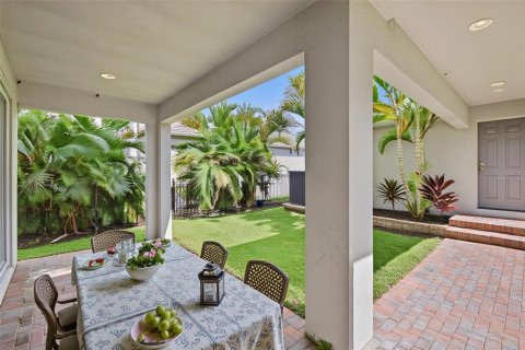 Casa en venta en Apollo Beach, Florida, 4 dormitorios, 203.08 m2 № 2386539 - foto 11