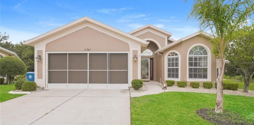 Casa en Spring Hill, Florida 3 dormitorios, 183.02 m2 № 1743303