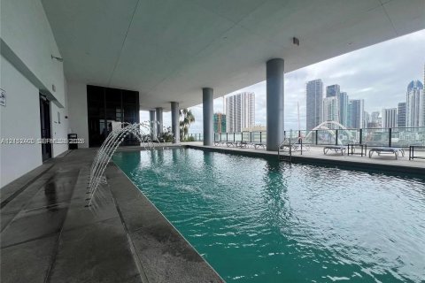 Copropriété à louer à Miami, Floride: 1 chambre, 80.36 m2 № 2432563 - photo 13