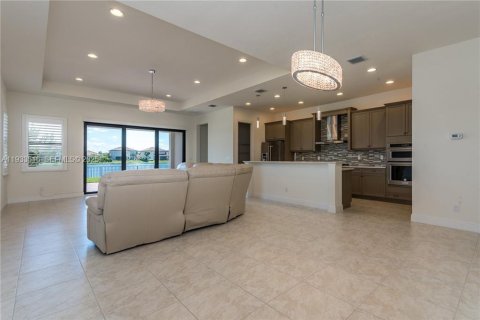 Casa en venta en Parkland, Florida, 4 dormitorios, 289.86 m2 № 1992366 - foto 11