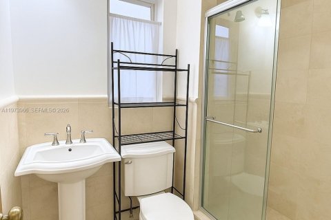 Villa ou maison à vendre à Coral Gables, Floride: 4 chambres, 229.28 m2 № 2033613 - photo 11