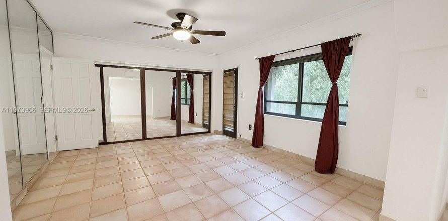 Villa ou maison à Coral Gables, Floride 4 chambres, 229.28 m2 № 2033613