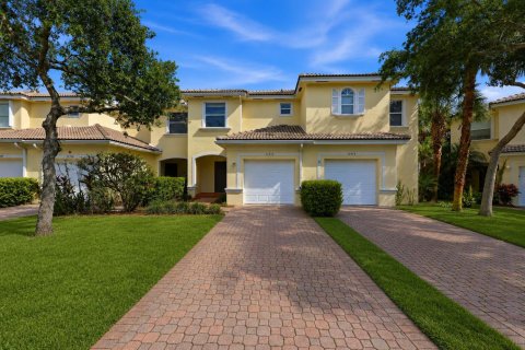 Townhouse in Wellington, Florida 2 bedrooms, 145.67 sq.m. № 2242836