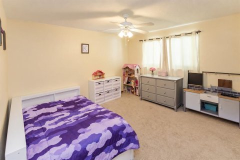 Casa en venta en Spring Hill, Florida, 3 dormitorios, 196.12 m2 № 2369341 - foto 18