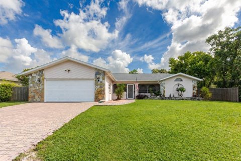 Casa en Spring Hill, Florida 3 dormitorios, 196.12 m2 № 2369341