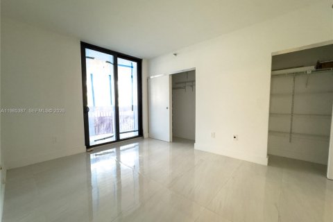 Condominio en alquiler en Miami, Florida, 1 dormitorio, 65.03 m2 № 2047290 - foto 9