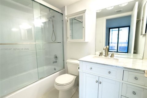 Condominio en alquiler en Miami, Florida, 1 dormitorio, 65.03 m2 № 2047290 - foto 7