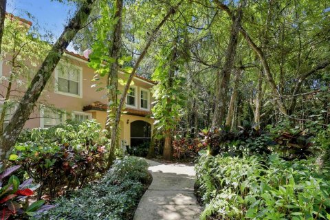 Condominio en Coral Springs, Florida, 3 dormitorios  № 2419500