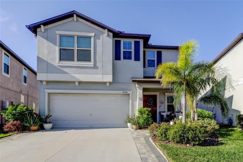 Casa en venta en Sun City Center, Florida, 6 dormitorios, 242.85 m2 № 1776863 - foto 1