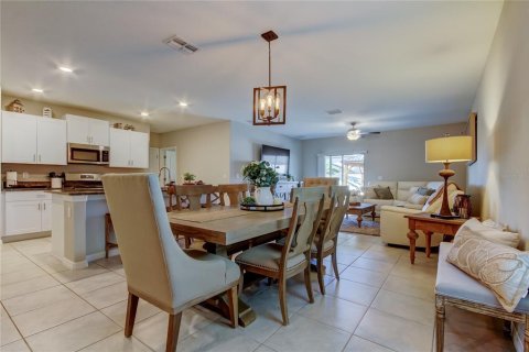 Casa en venta en Sun City Center, Florida, 6 dormitorios, 242.85 m2 № 1776863 - foto 8