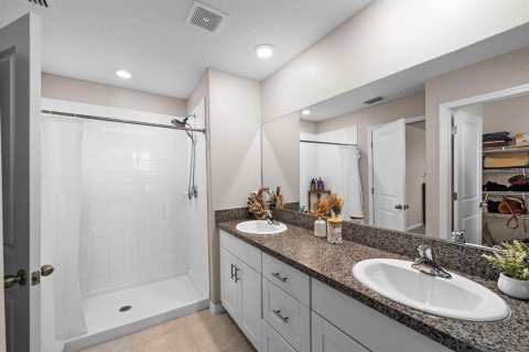 Casa en venta en Sun City Center, Florida, 6 dormitorios, 242.85 m2 № 1776863 - foto 24