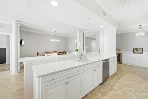 Condominio en venta en Hutchinson Island South, Florida, 3 dormitorios, 236.06 m2 № 2320332 - foto 12