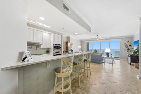 Condominio en venta en Hutchinson Island South, Florida, 3 dormitorios, 236.06 m2 № 2320332 - foto 6