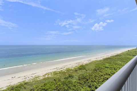 Condominio en venta en Hutchinson Island South, Florida, 3 dormitorios, 236.06 m2 № 2320332 - foto 19