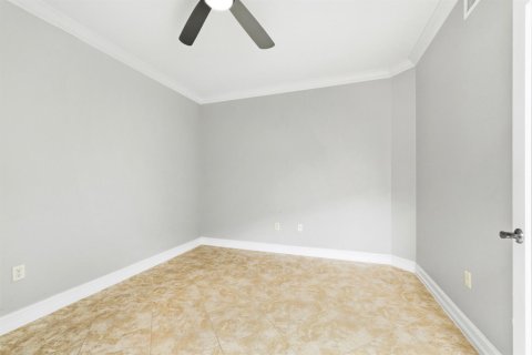 Condominio en venta en Hutchinson Island South, Florida, 3 dormitorios, 236.06 m2 № 2320332 - foto 28