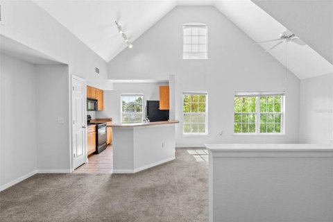 Condo in Sarasota, Florida, 2 bedrooms № 2231735 - photo 4