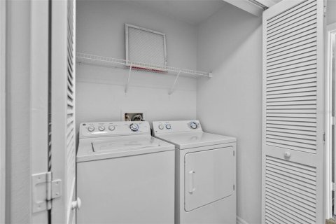 Condo in Sarasota, Florida, 2 bedrooms № 2231735 - photo 15