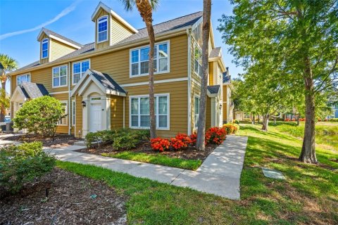 Condo in Sarasota, Florida, 2 bedrooms № 2231735 - photo 2
