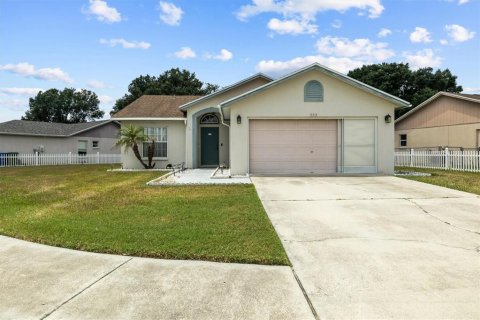Villa ou maison à Winter Haven, Floride 3 chambres, 113.34 m2 № 2321459