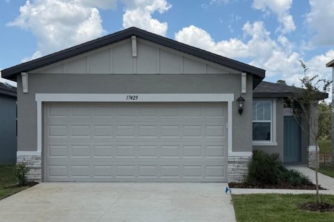 House in Brooksville, Florida 3 bedrooms, 117.89 sq.m. № 2204056